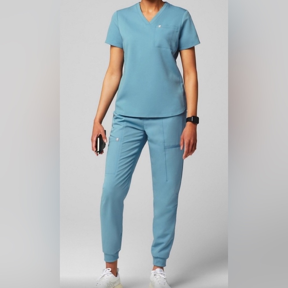 Fabletics Sky Blue Short Sleeve Tee
